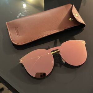 BRAND NEW illesteva Leopard Mask sunglasses in Bright Rose